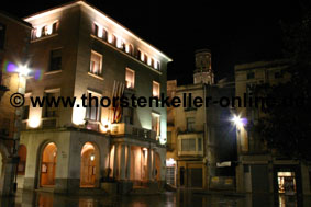 2576_Figuers_Rathaus bei Nacht