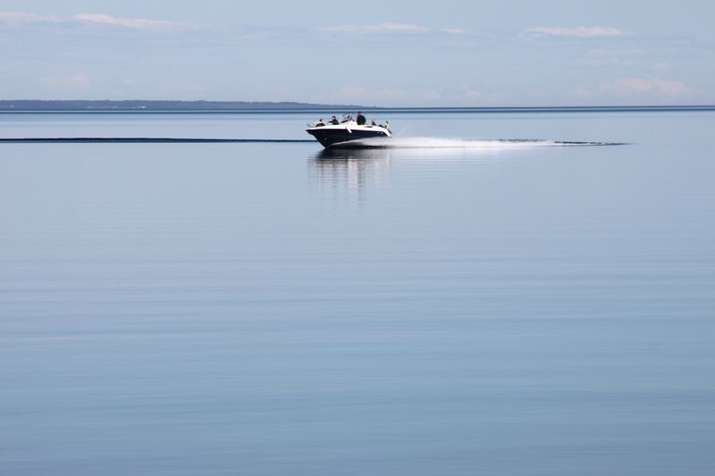 0150_Jnkping_Motorboot auf dem Vttern-See